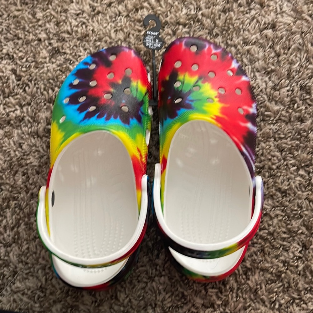 BNWT tie dye crocs size W8